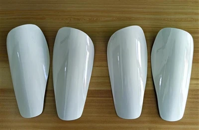 Prilagodljivi bijeli sjajni štitnici za potkoljenicu od karbonskih vlakana